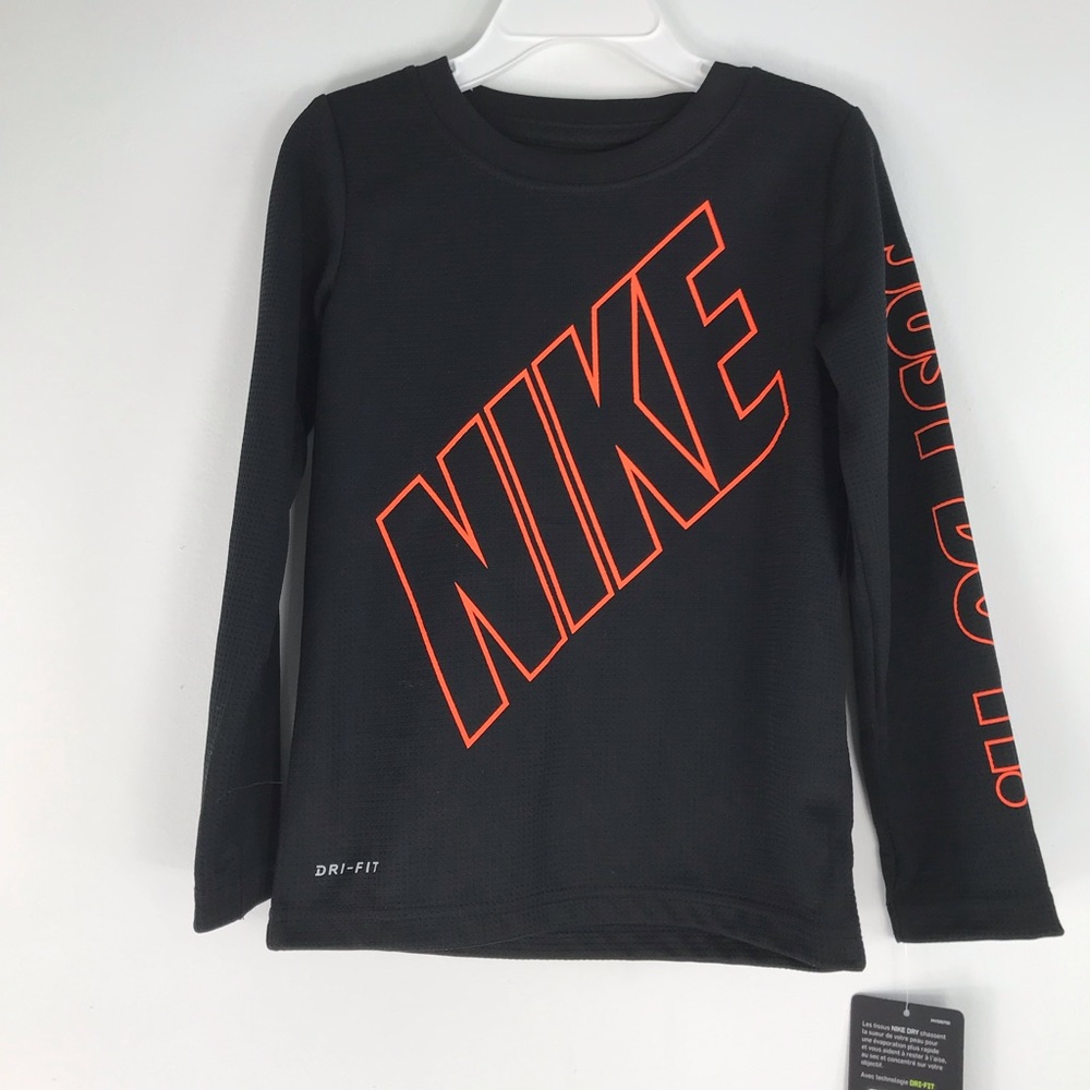 Child’s Nike long sleeve tee
